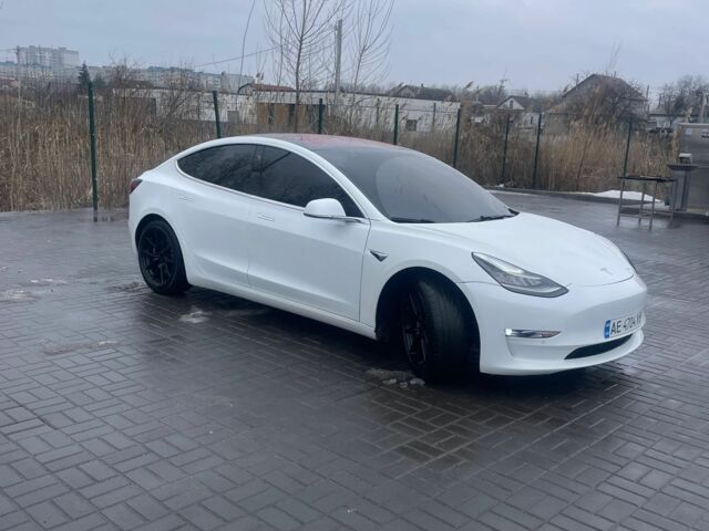 Белый Тесла Модель 3, объемом двигателя 6.2 л и пробегом 141 тыс. км за 14500 $, фото 3 на Automoto.ua