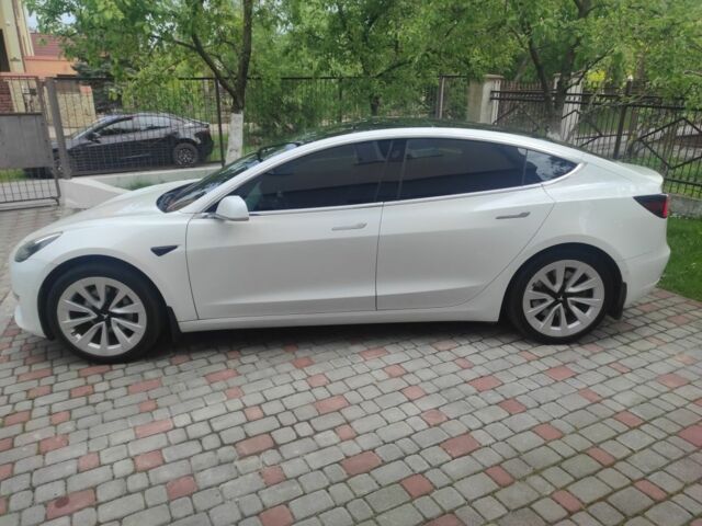 Білий Тесла Модель 3, об'ємом двигуна 0 л та пробігом 310 тис. км за 14900 $, фото 5 на Automoto.ua