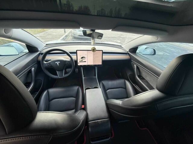 Білий Тесла Модель 3, об'ємом двигуна 0 л та пробігом 164 тис. км за 19500 $, фото 11 на Automoto.ua