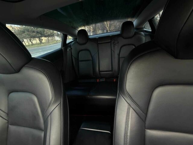 Білий Тесла Модель 3, об'ємом двигуна 0 л та пробігом 164 тис. км за 19500 $, фото 7 на Automoto.ua