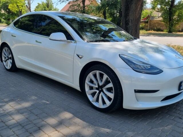 Білий Тесла Модель 3, об'ємом двигуна 0 л та пробігом 92 тис. км за 18502 $, фото 6 на Automoto.ua