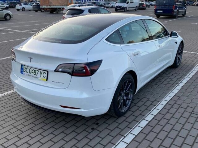 Белый Тесла Модель 3, объемом двигателя 0 л и пробегом 101 тыс. км за 19400 $, фото 1 на Automoto.ua