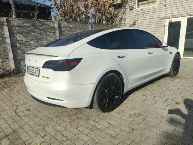 Белый Тесла Модель 3, объемом двигателя 0 л и пробегом 95 тыс. км за 20999 $, фото 4 на Automoto.ua