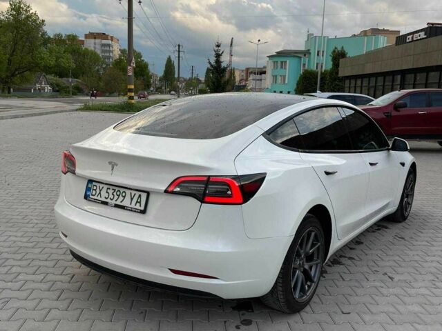 Белый Тесла Модель 3, объемом двигателя 0 л и пробегом 260 тыс. км за 14200 $, фото 7 на Automoto.ua