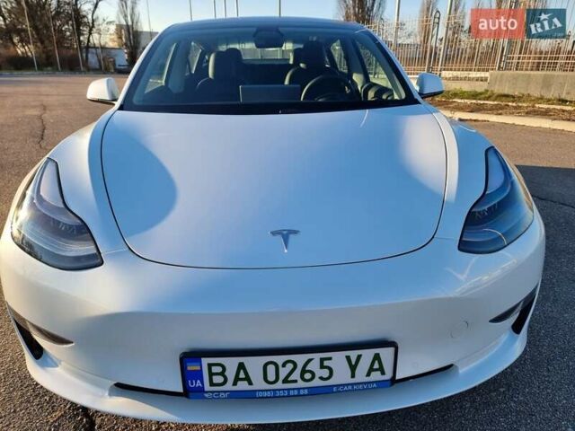 Білий Тесла Модель 3, об'ємом двигуна 0 л та пробігом 5 тис. км за 31999 $, фото 25 на Automoto.ua