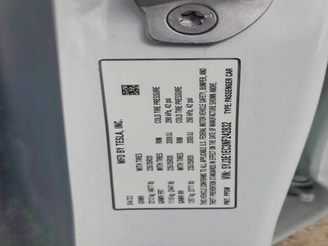 Белый Тесла Модель 3, объемом двигателя 0 л и пробегом 84 тыс. км за 4800 $, фото 11 на Automoto.ua