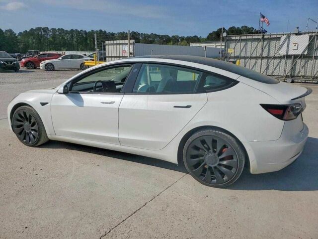 Белый Тесла Модель 3, объемом двигателя 0 л и пробегом 84 тыс. км за 4800 $, фото 2 на Automoto.ua