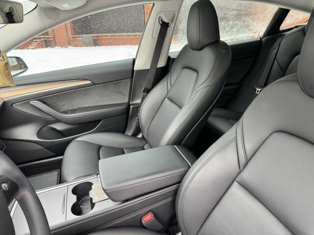 Белый Тесла Модель 3, объемом двигателя 0 л и пробегом 34 тыс. км за 20500 $, фото 17 на Automoto.ua