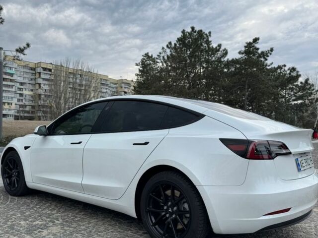 Белый Тесла Модель 3, объемом двигателя 0 л и пробегом 35 тыс. км за 21000 $, фото 1 на Automoto.ua