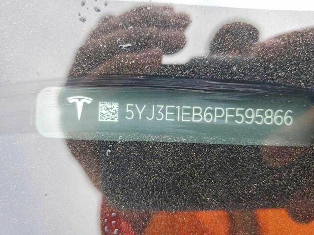 Білий Тесла Модель 3, об'ємом двигуна 0 л та пробігом 59 тис. км за 5203 $, фото 11 на Automoto.ua