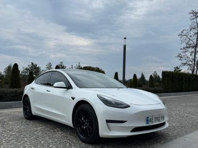 Белый Тесла Модель 3, объемом двигателя 0 л и пробегом 35 тыс. км за 21000 $, фото 17 на Automoto.ua