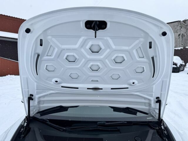 Белый Тесла Модель 3, объемом двигателя 0 л и пробегом 34 тыс. км за 20500 $, фото 15 на Automoto.ua