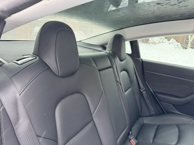 Белый Тесла Модель 3, объемом двигателя 0 л и пробегом 34 тыс. км за 20500 $, фото 23 на Automoto.ua