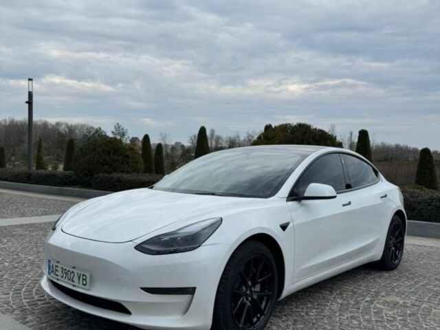 Белый Тесла Модель 3, объемом двигателя 0 л и пробегом 35 тыс. км за 21000 $, фото 16 на Automoto.ua