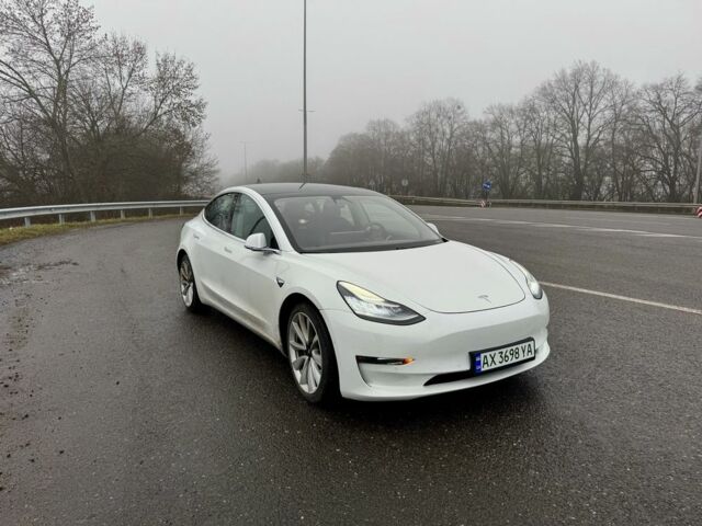 Белый Тесла Модель 3, объемом двигателя 0 л и пробегом 101 тыс. км за 18999 $, фото 1 на Automoto.ua