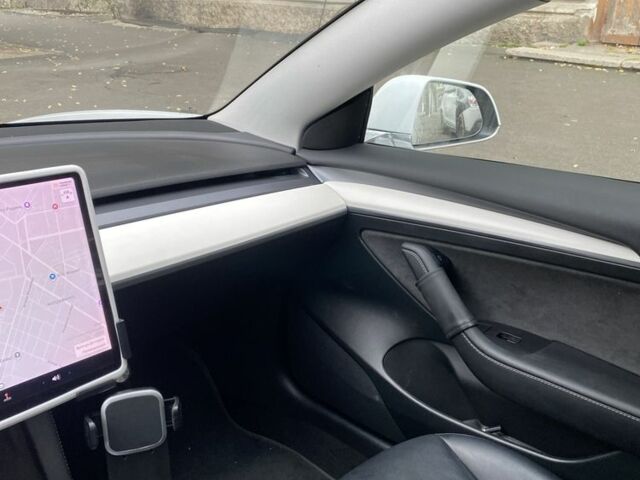 Белый Тесла Модель 3, объемом двигателя 0 л и пробегом 135 тыс. км за 17500 $, фото 8 на Automoto.ua