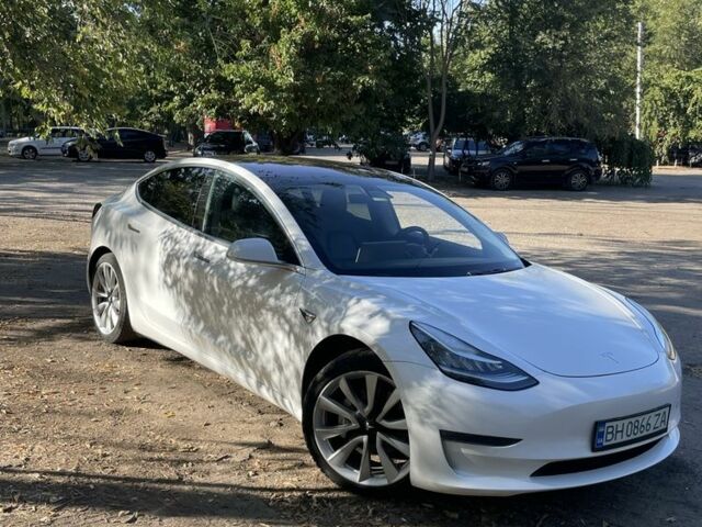 Белый Тесла Модель 3, объемом двигателя 0 л и пробегом 135 тыс. км за 17500 $, фото 5 на Automoto.ua