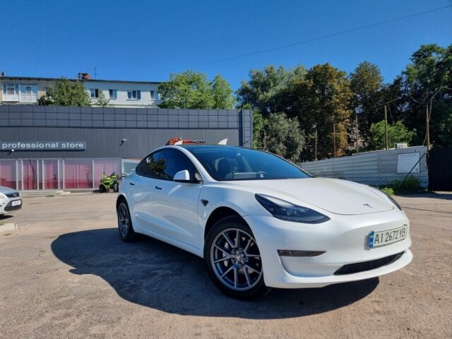 Белый Тесла Модель 3, объемом двигателя 0 л и пробегом 225 тыс. км за 16205 $, фото 5 на Automoto.ua