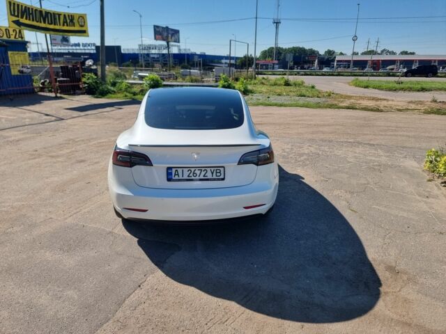 Белый Тесла Модель 3, объемом двигателя 0 л и пробегом 225 тыс. км за 16205 $, фото 1 на Automoto.ua