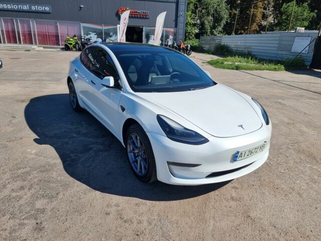 Белый Тесла Модель 3, объемом двигателя 0 л и пробегом 225 тыс. км за 16205 $, фото 3 на Automoto.ua