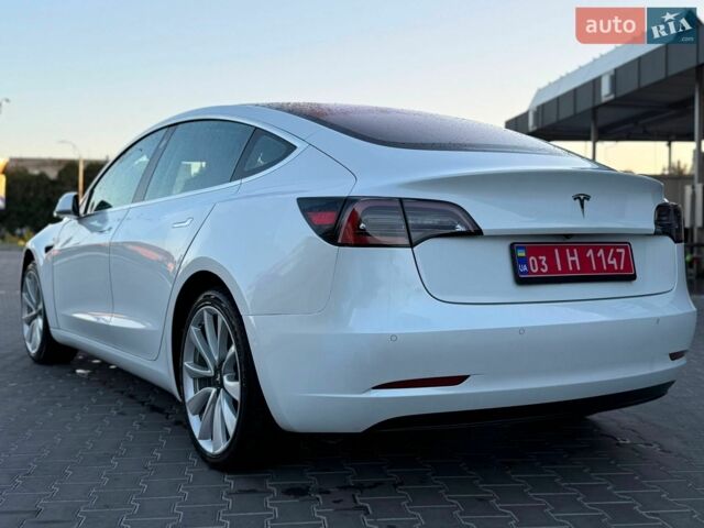 Белый Тесла Модель 3, объемом двигателя 0 л и пробегом 255 тыс. км за 13400 $, фото 26 на Automoto.ua