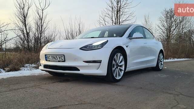 Белый Тесла Модель 3, объемом двигателя 0 л и пробегом 190 тыс. км за 13450 $, фото 10 на Automoto.ua