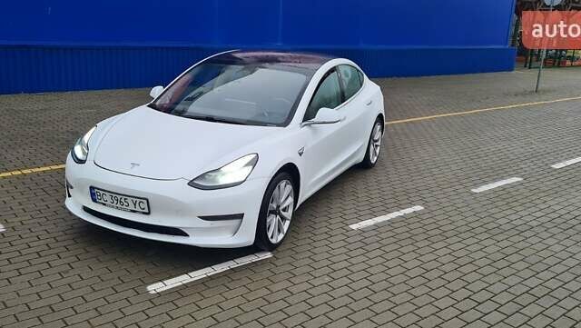 Белый Тесла Модель 3, объемом двигателя 0 л и пробегом 247 тыс. км за 13950 $, фото 8 на Automoto.ua