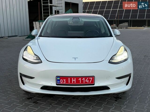 Белый Тесла Модель 3, объемом двигателя 0 л и пробегом 255 тыс. км за 13400 $, фото 72 на Automoto.ua