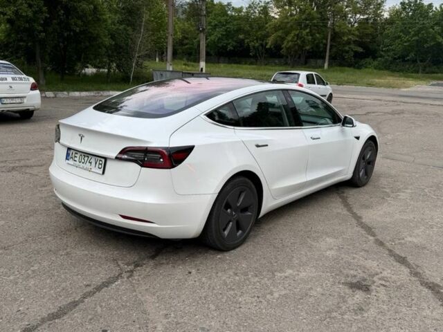 Білий Тесла Модель 3, об'ємом двигуна 0 л та пробігом 148 тис. км за 14900 $, фото 2 на Automoto.ua