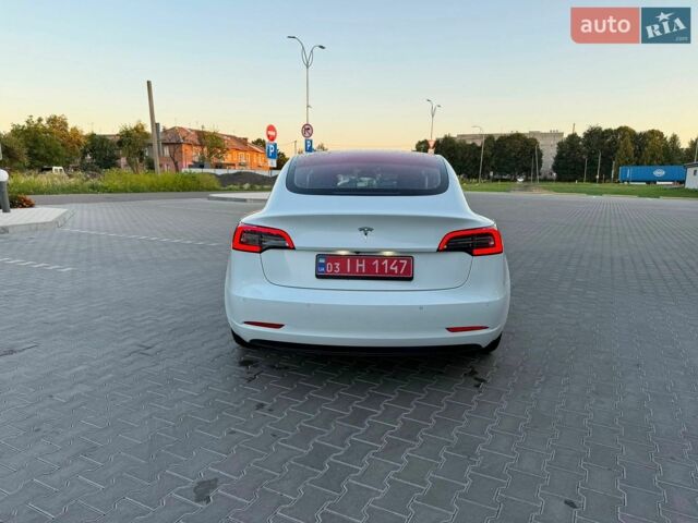 Белый Тесла Модель 3, объемом двигателя 0 л и пробегом 255 тыс. км за 13400 $, фото 75 на Automoto.ua