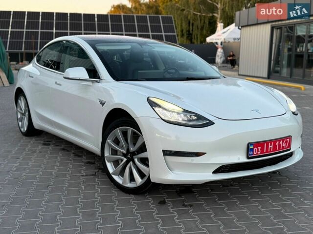 Белый Тесла Модель 3, объемом двигателя 0 л и пробегом 255 тыс. км за 13400 $, фото 19 на Automoto.ua