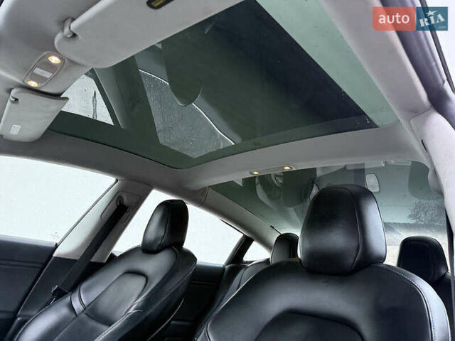 Білий Тесла Модель 3, об'ємом двигуна 0 л та пробігом 247 тис. км за 13999 $, фото 17 на Automoto.ua