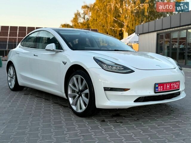 Белый Тесла Модель 3, объемом двигателя 0 л и пробегом 255 тыс. км за 13400 $, фото 23 на Automoto.ua
