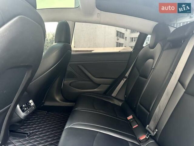 Белый Тесла Модель 3, объемом двигателя 0 л и пробегом 86 тыс. км за 19999 $, фото 14 на Automoto.ua