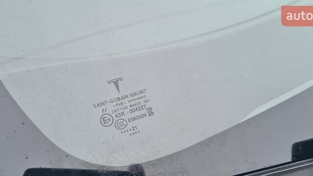 Белый Тесла Модель 3, объемом двигателя 0 л и пробегом 190 тыс. км за 13450 $, фото 22 на Automoto.ua