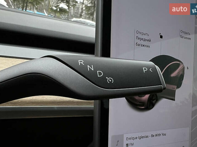 Білий Тесла Модель 3, об'ємом двигуна 0 л та пробігом 165 тис. км за 16500 $, фото 12 на Automoto.ua