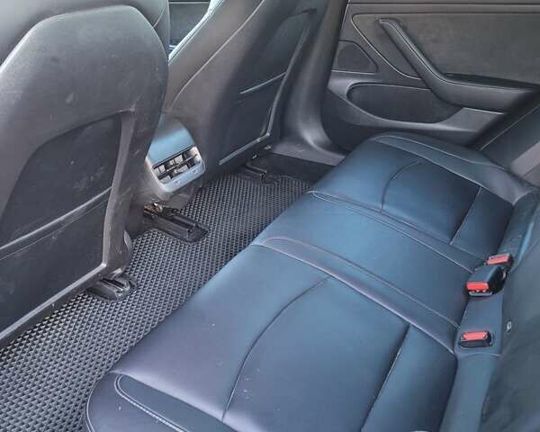 Тесла Модель 3 2017 в Львове на Automoto.ua Белый Тесла Модель 3, объемом двигателя 0 л и пробегом 199 тыс. км за 15999 $, фото 29 на Automoto.ua