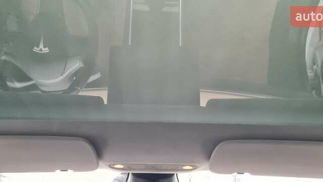 Белый Тесла Модель 3, объемом двигателя 0 л и пробегом 247 тыс. км за 13950 $, фото 28 на Automoto.ua