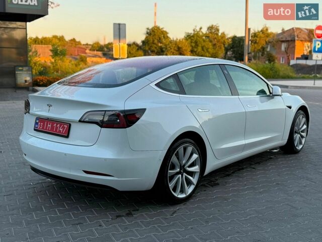 Белый Тесла Модель 3, объемом двигателя 0 л и пробегом 255 тыс. км за 13400 $, фото 13 на Automoto.ua