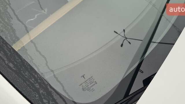 Белый Тесла Модель 3, объемом двигателя 0 л и пробегом 247 тыс. км за 13950 $, фото 18 на Automoto.ua