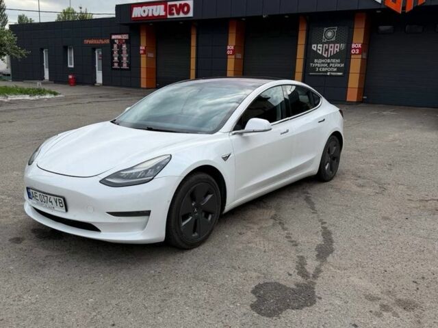 Білий Тесла Модель 3, об'ємом двигуна 0 л та пробігом 148 тис. км за 14900 $, фото 1 на Automoto.ua