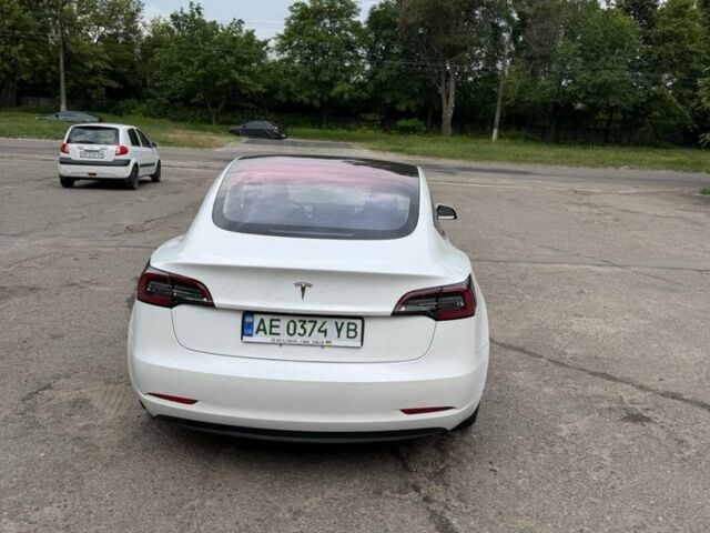 Білий Тесла Модель 3, об'ємом двигуна 0 л та пробігом 148 тис. км за 14900 $, фото 3 на Automoto.ua