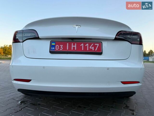 Белый Тесла Модель 3, объемом двигателя 0 л и пробегом 255 тыс. км за 13400 $, фото 32 на Automoto.ua