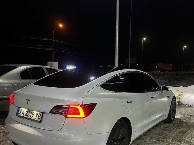 Белый Тесла Модель 3, объемом двигателя 0 л и пробегом 181 тыс. км за 17000 $, фото 12 на Automoto.ua