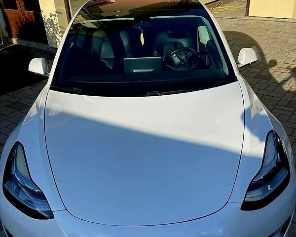 Тесла Модель 3 2017 в Львове на Automoto.ua Белый Тесла Модель 3, объемом двигателя 0 л и пробегом 199 тыс. км за 15999 $, фото 12 на Automoto.ua