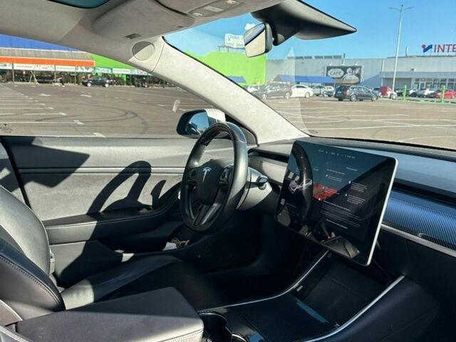 Білий Тесла Модель 3, об'ємом двигуна 0 л та пробігом 89 тис. км за 16500 $, фото 6 на Automoto.ua
