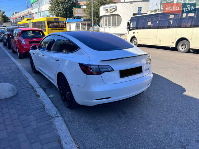 Белый Тесла Модель 3, объемом двигателя 0 л и пробегом 155 тыс. км за 17400 $, фото 15 на Automoto.ua