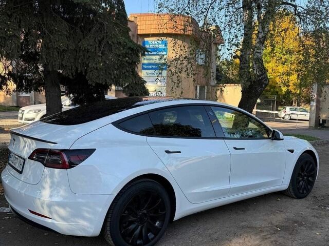 Білий Тесла Модель 3, об'ємом двигуна 0 л та пробігом 134 тис. км за 16500 $, фото 3 на Automoto.ua