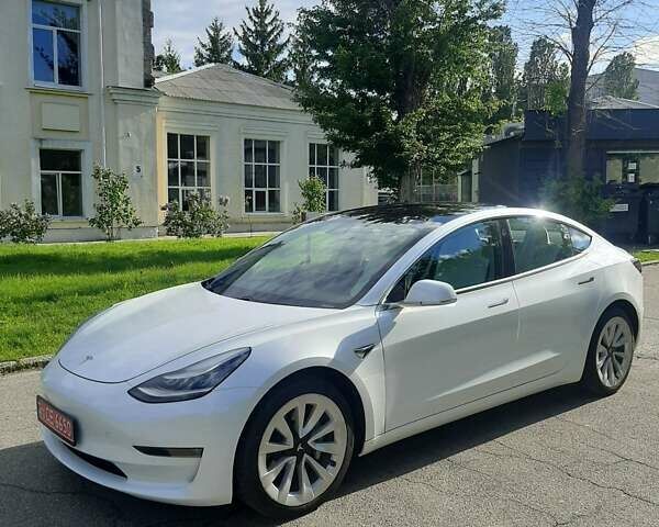 Белый Тесла Модель 3, объемом двигателя 0 л и пробегом 40 тыс. км за 21500 $, фото 10 на Automoto.ua