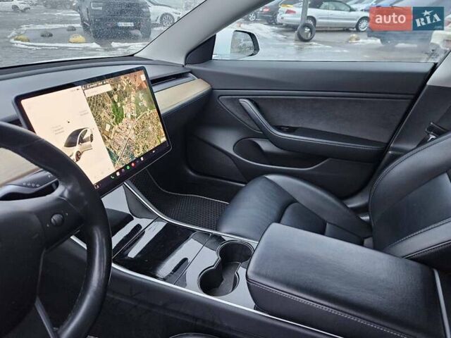 Белый Тесла Модель 3, объемом двигателя 0 л и пробегом 100 тыс. км за 14900 $, фото 12 на Automoto.ua